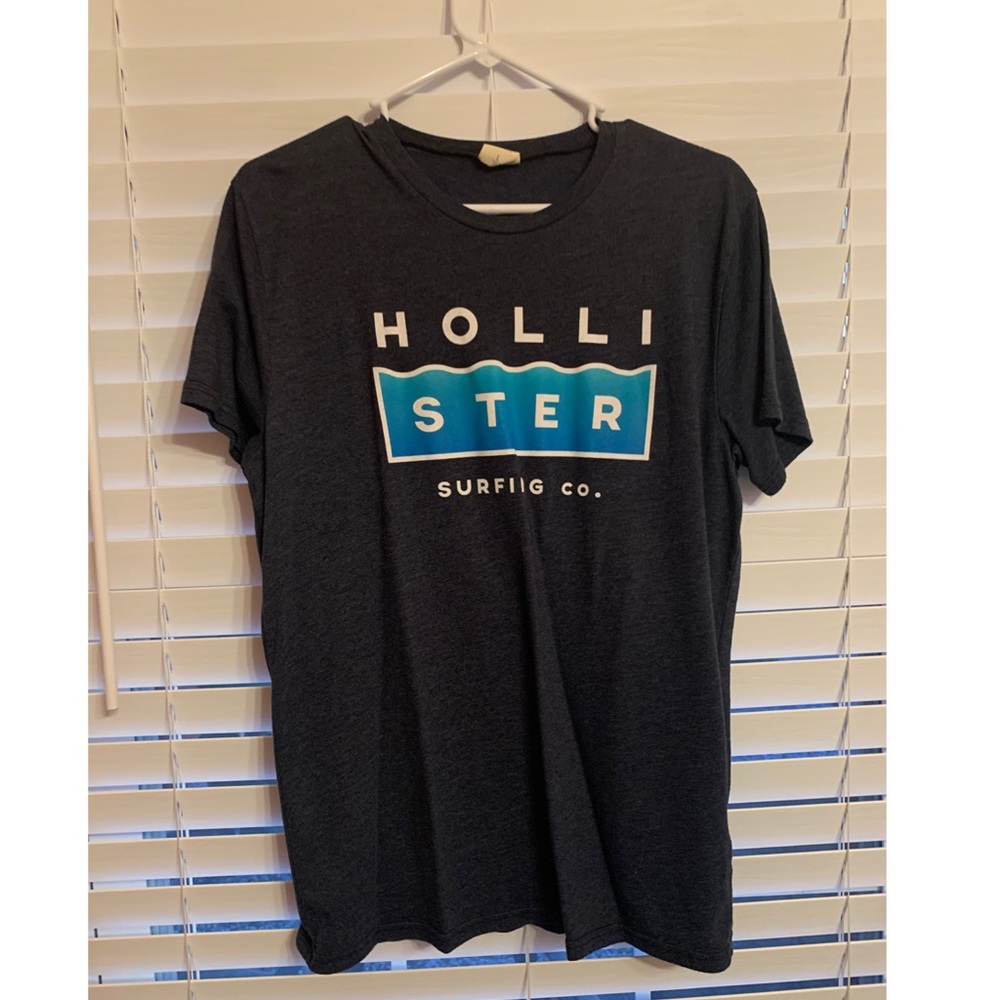 Hollister shirt